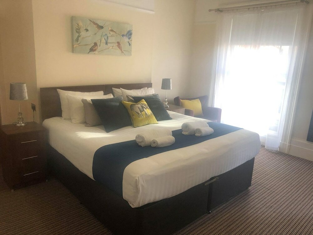 Фото The New Brighton Hotel