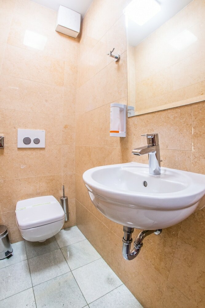 Фото Alexandra Business Hotel