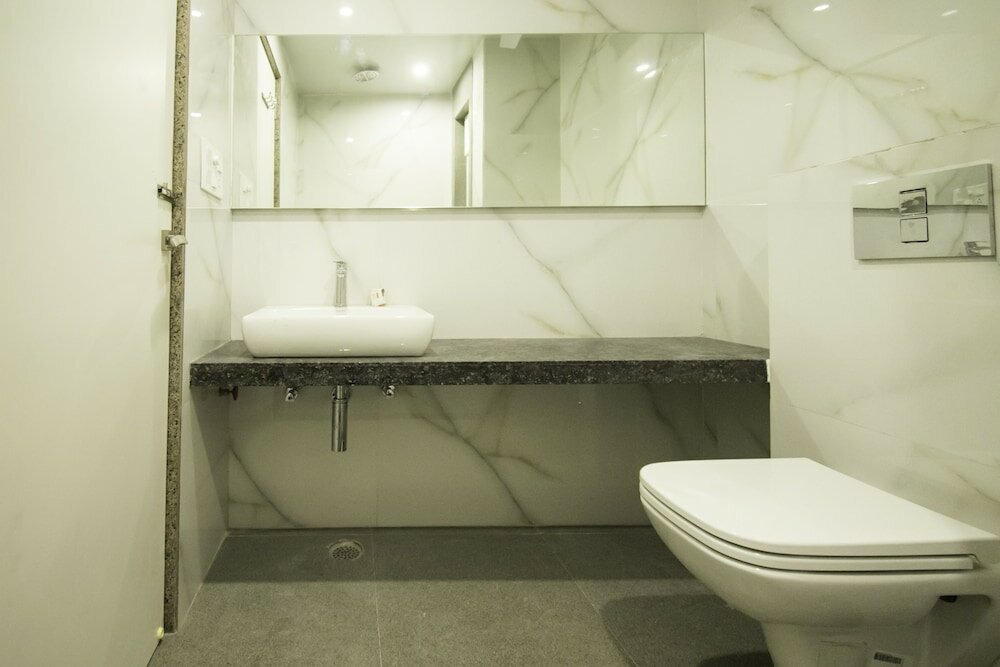 Фото Oyo 23571 Jai Bhawani