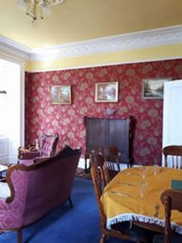 Фото Hallgreen castle