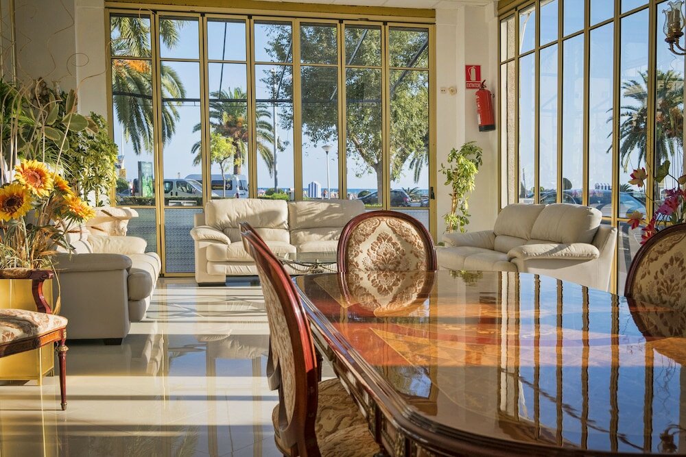 Фото Hotel Neptuno