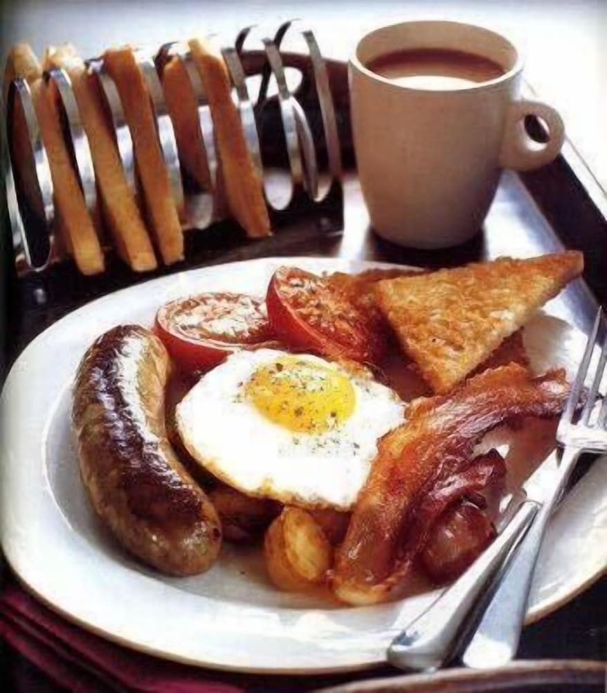 Фото The Mill House Hotel