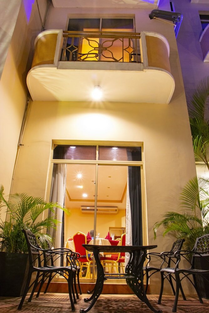 Фото Hotel Lakefield