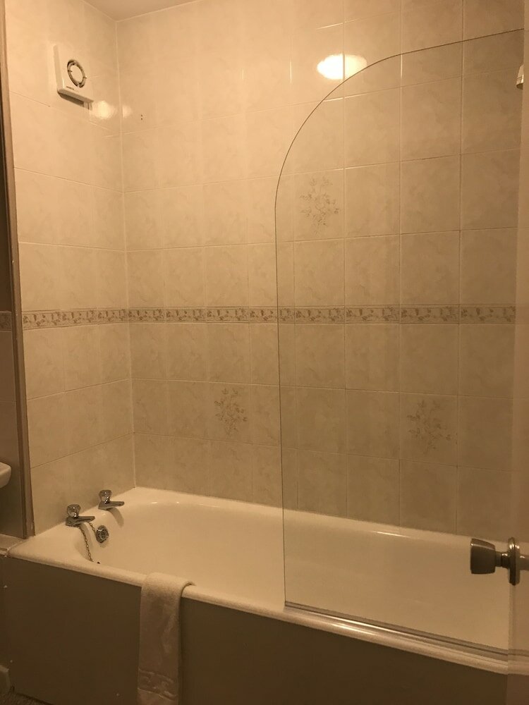 Фото The Mill House Hotel