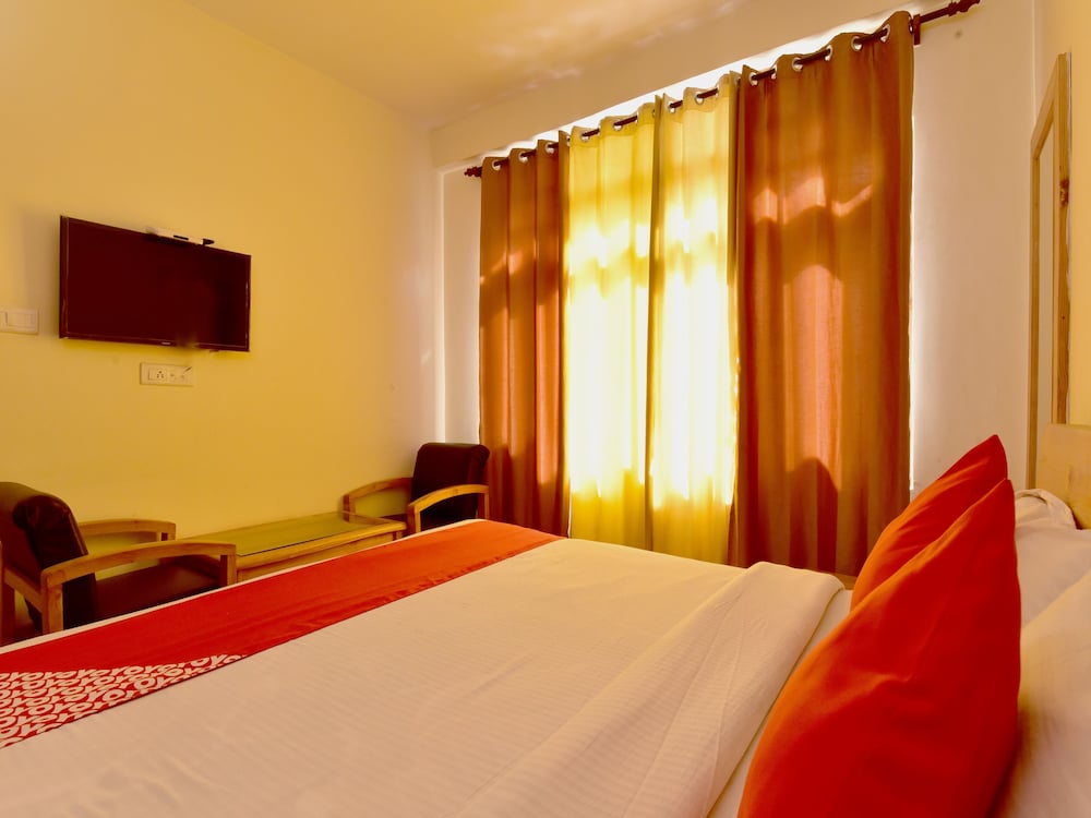 Фото Oyo 19728 Pushkar Regency