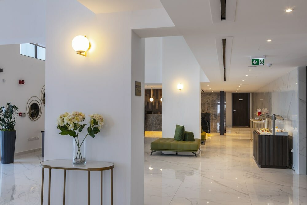 Фото Leonardo Crystal CoveHotel & Spa by the Sea