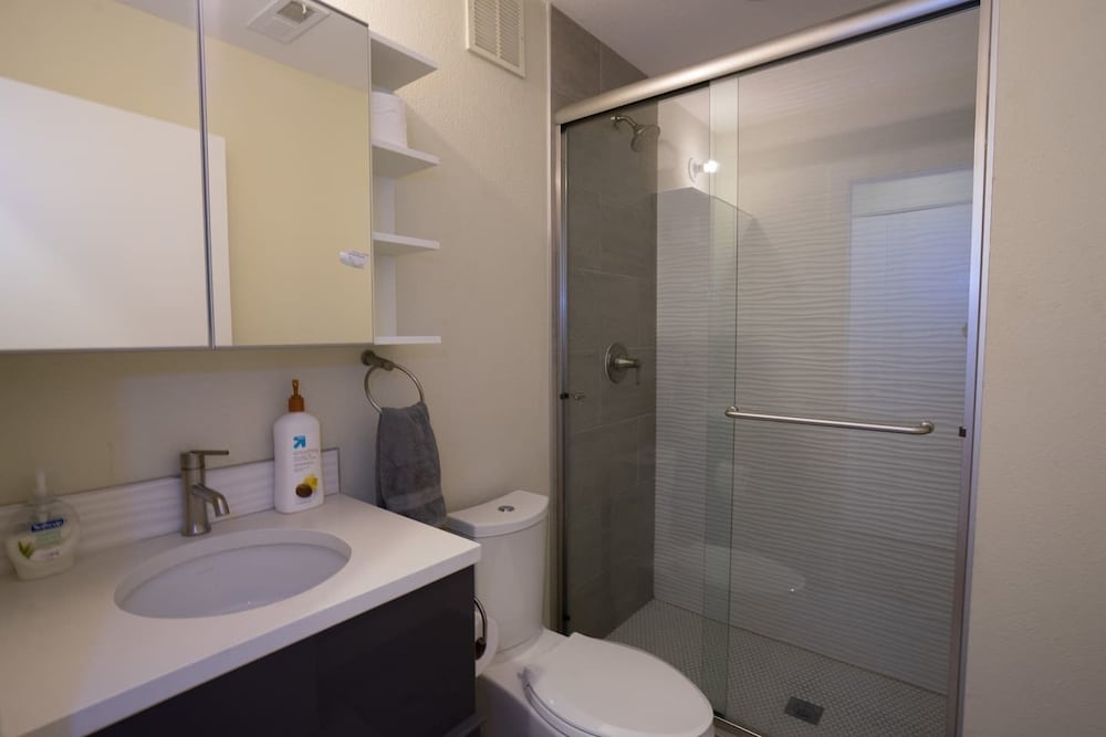 Фото The Ladley Luxury Lifestyle Walk to Mile High