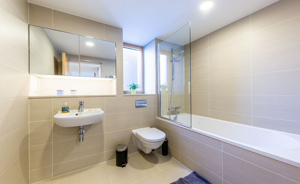 Фото 1 Bed Stylish Apartment with WiFi & Aircon