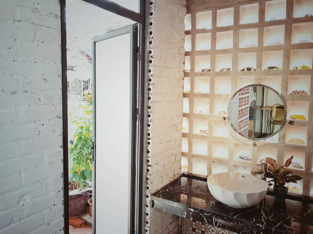 Фото Hover House