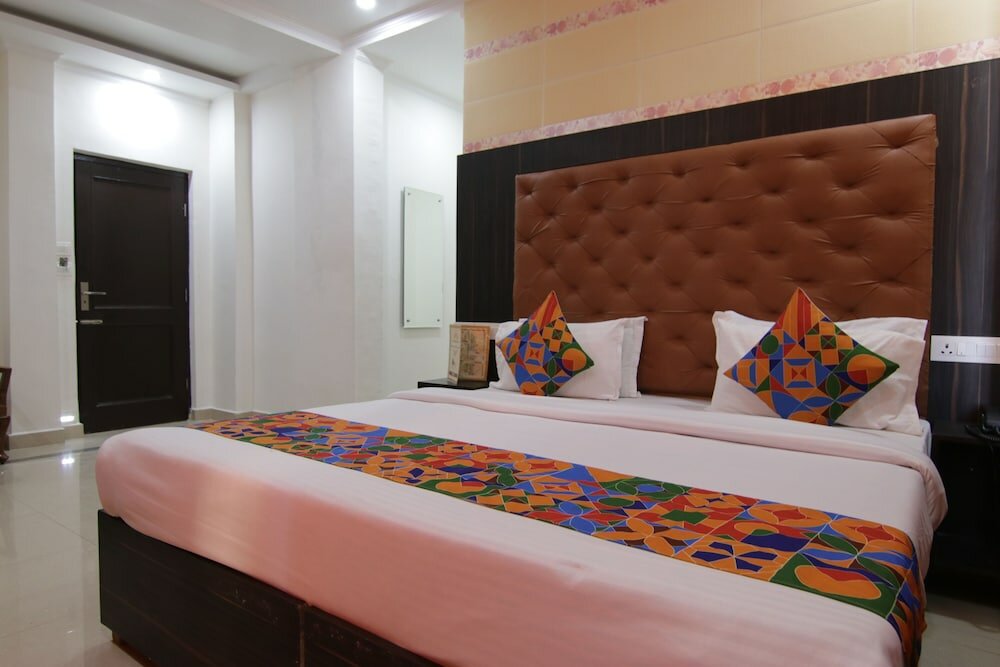 Фото Hotel Raja's Palace