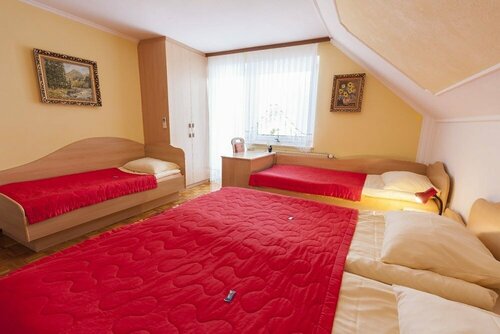 Гостиница Rooms & Apartments Jana