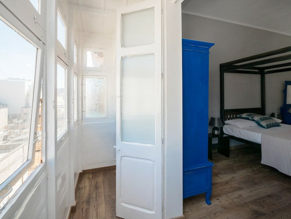 Фото Valletta Cosmopolitan Apartment