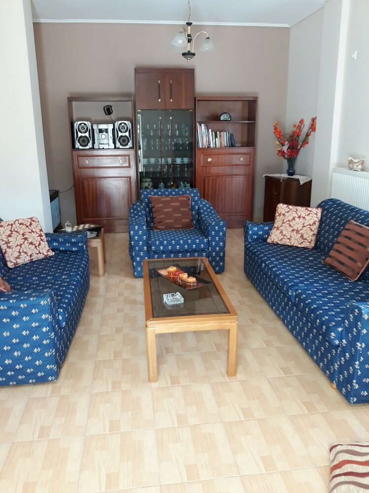 Фото Villa near Athens Airport & Rafina