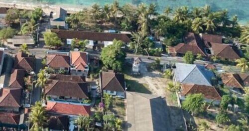 Гостиница The Box House Nusa Penida