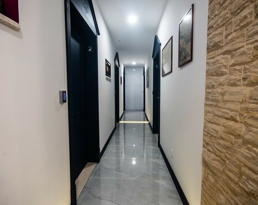 Фото Center Luxury Rooms 3