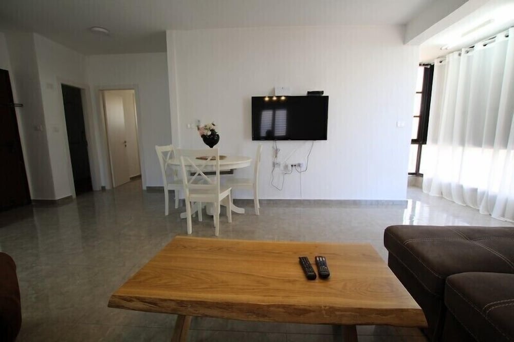 Фото Arendalzrail Apartments Khana Szenes St