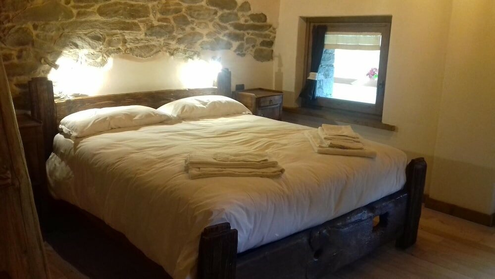 Фото Li Tzatagni