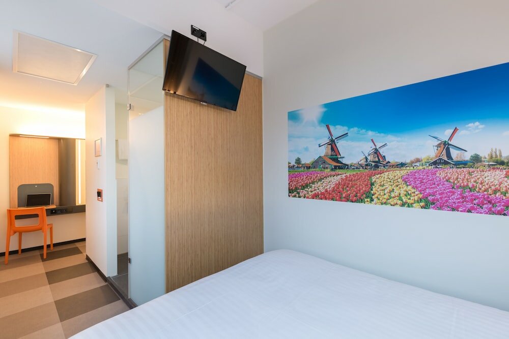 Фото Maxhotel Amsterdam Airport Schiphol