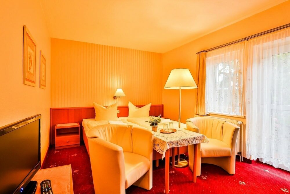 Фото Hotel & Pension Villa Camenz