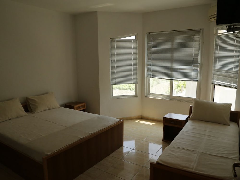 Фото Mimi Lux Apartments