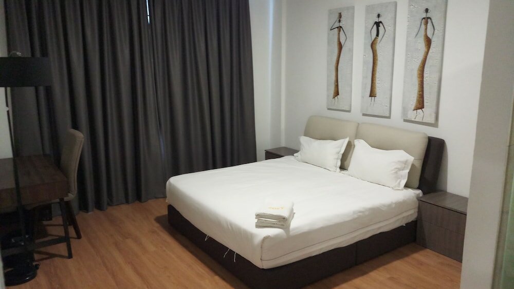 Фото Отель Roxy Hotel and Apartments