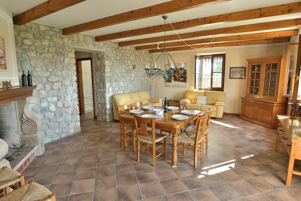 Фото Apartment With Pool Ai Pignoi Ground F