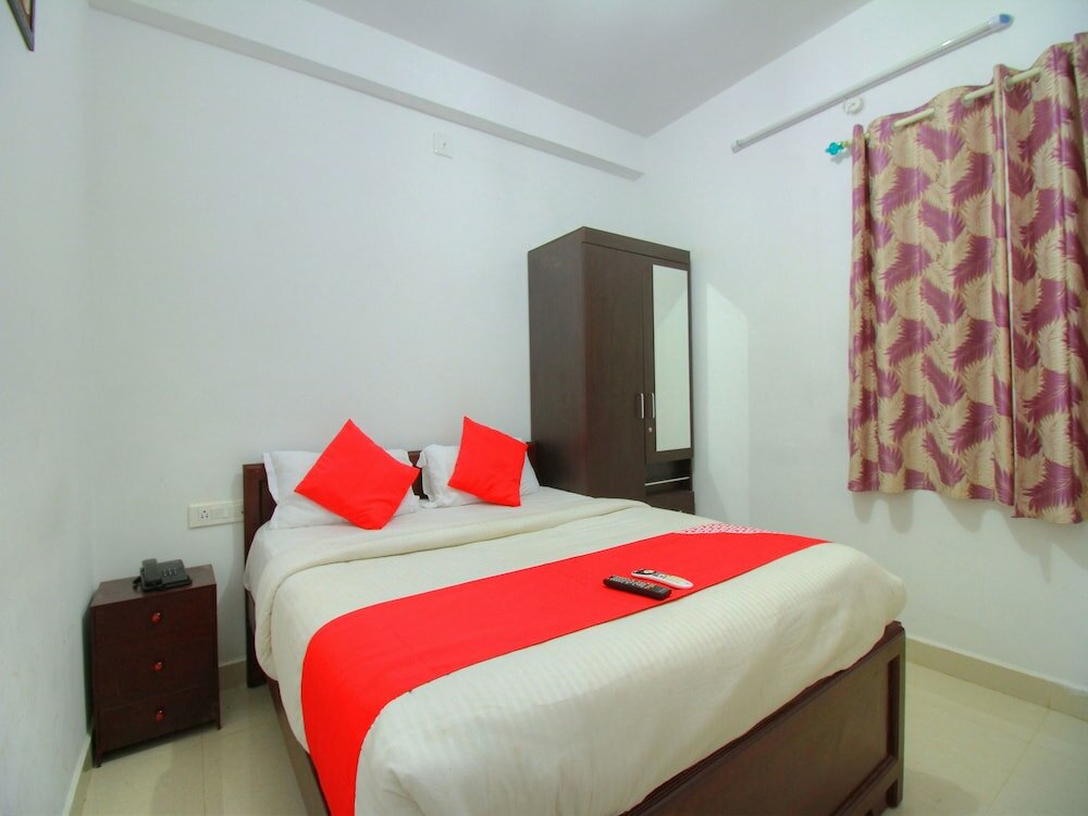 Фото Oyo 15478 Lalana Residency