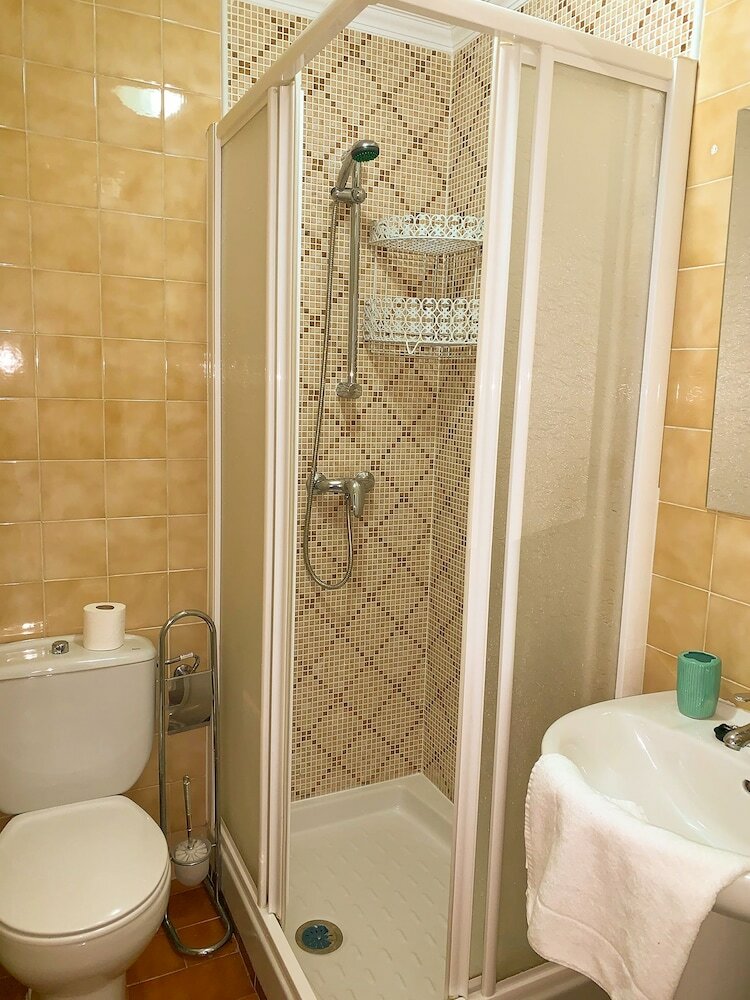 Фото Modern luxury apartment near city center