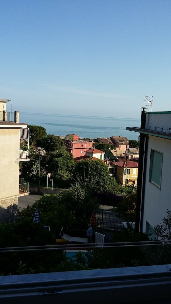 Фото Stunning Sea view Apartment