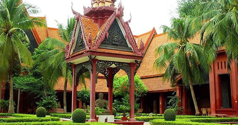 Гостиница The Twin B Palace Hotel & Apartments в Пномпене