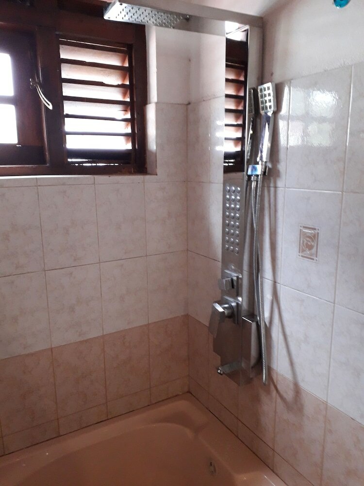 Фото Villa Subuthi