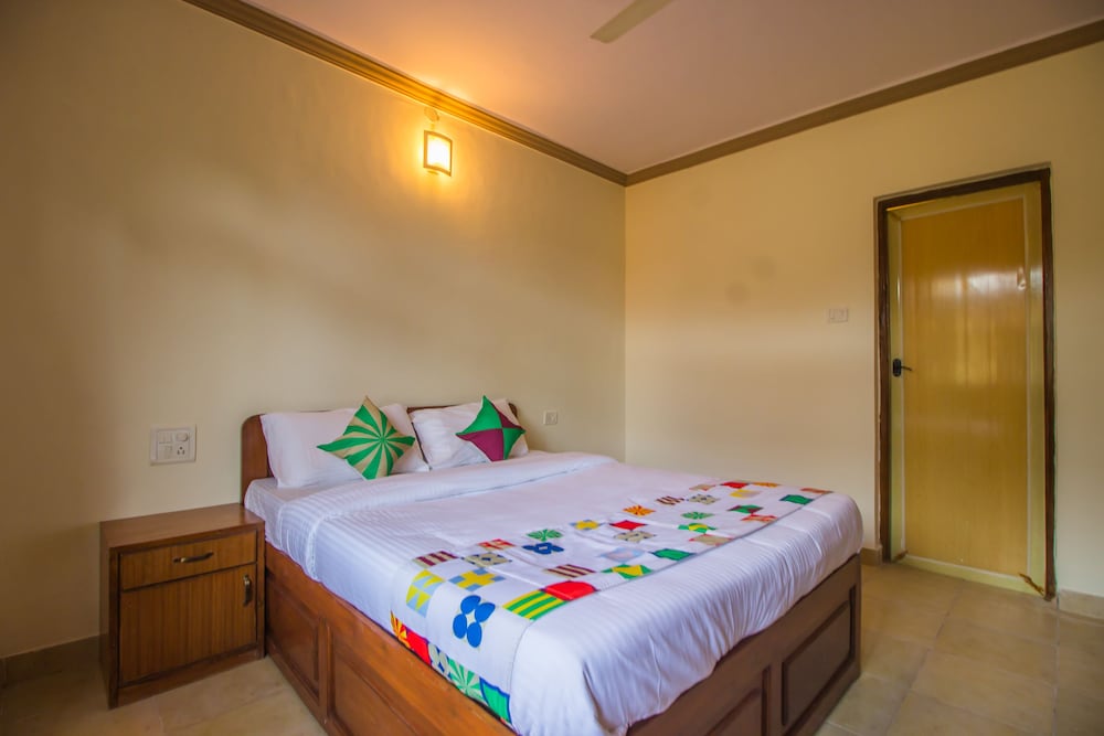 Фото Oyo 18705 Home Elegant 2bhk Parra