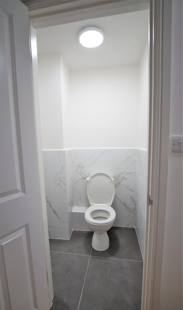 Фото Ifield Road