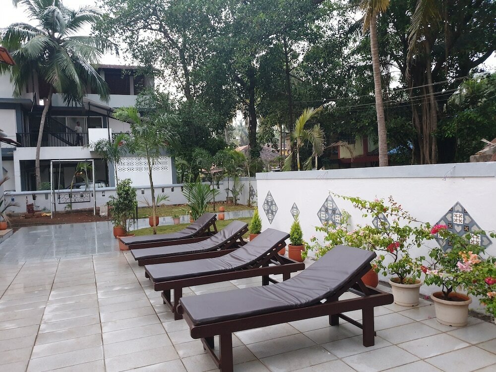 Фото Coastal Suites