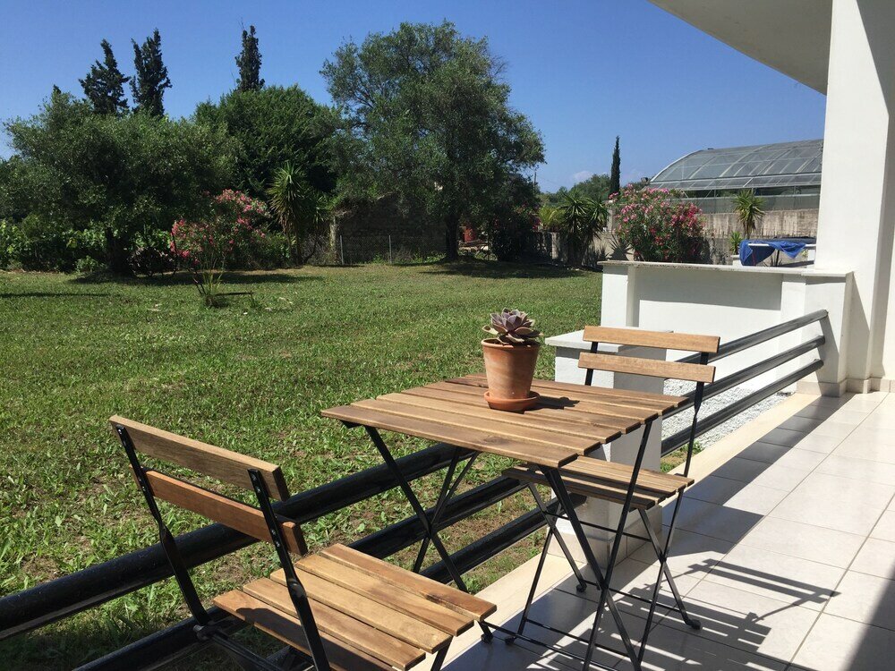 Фото Alexander Apartments