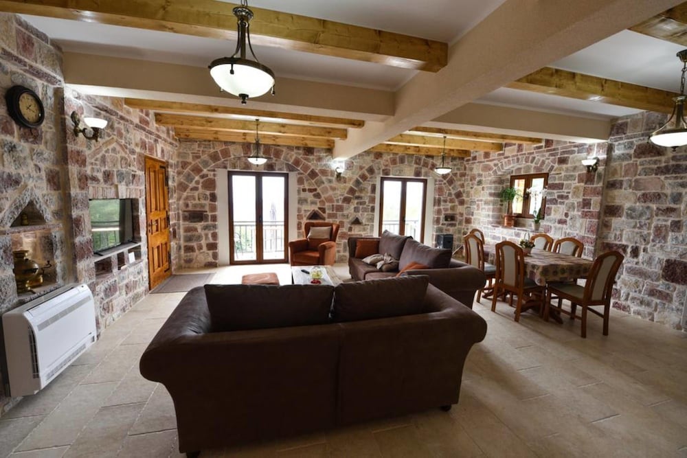 Фото Old Stone House Villas