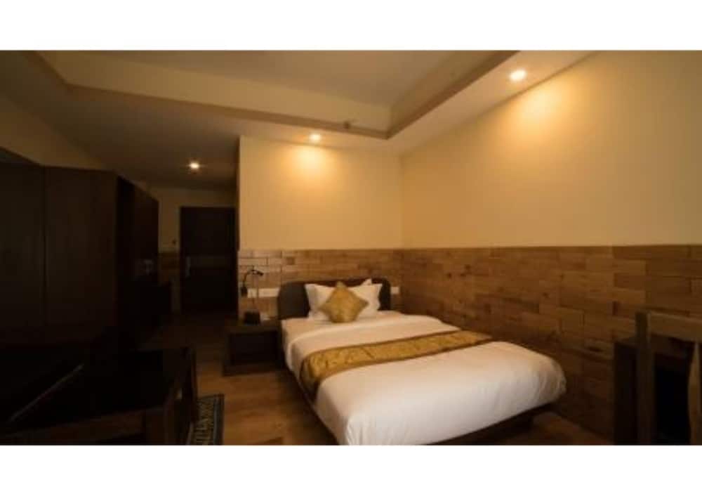 Фото Hotel Lhayul