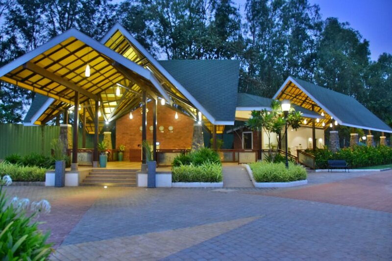 Гостиница Fazlani Natures Nest - The Wellness Retreat