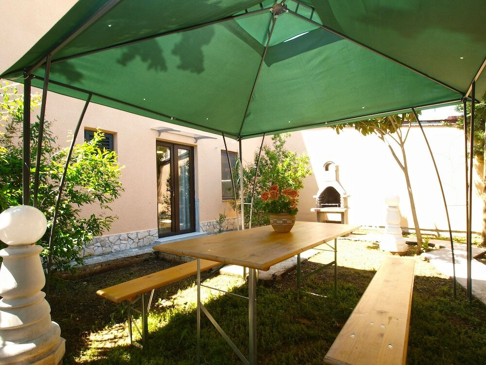 Фото House 747