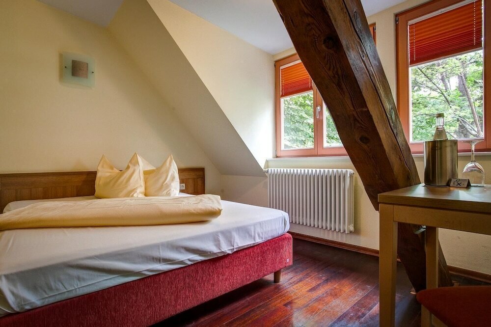 Фото Hotel Hoepfner Burghof