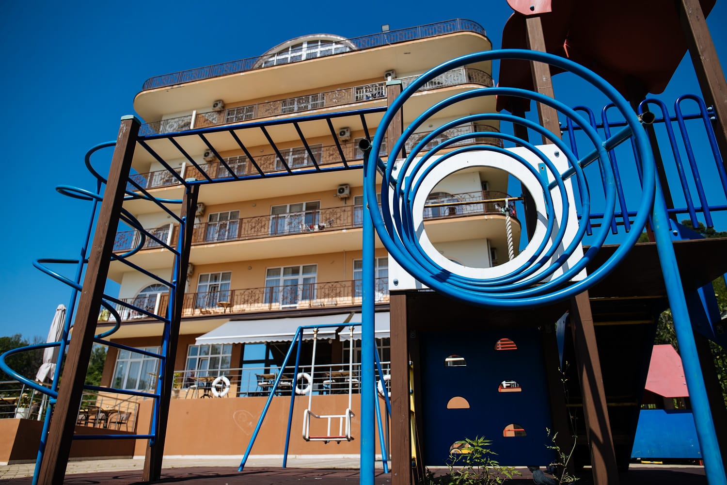 Фото отеля 2