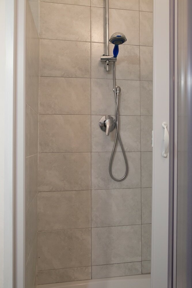 Фото Roma - VIA la Spezia 70