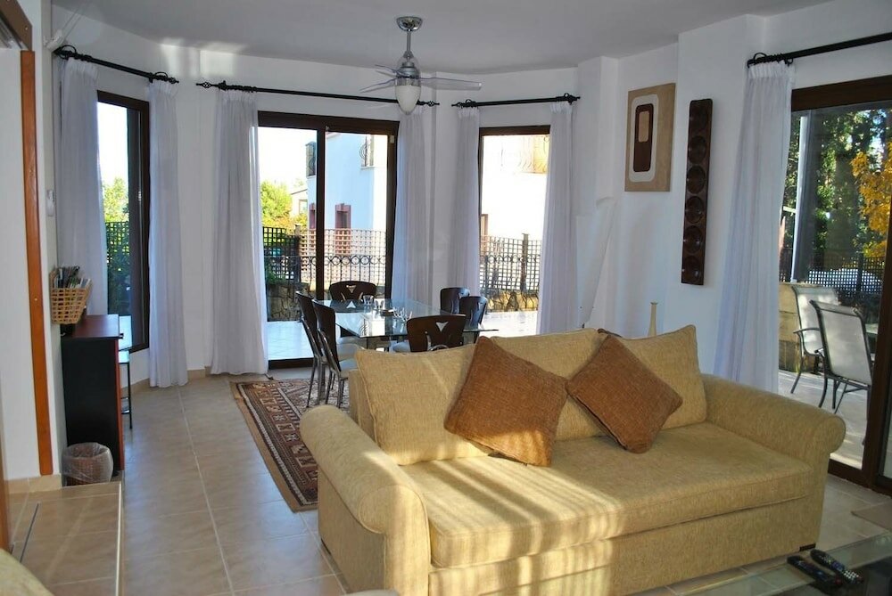 Фото Villa Brooklands by Amy Villas