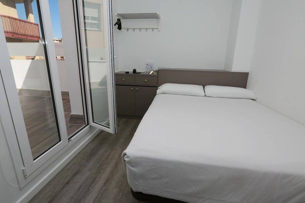 Фото Hotel Alguer Camp Nou