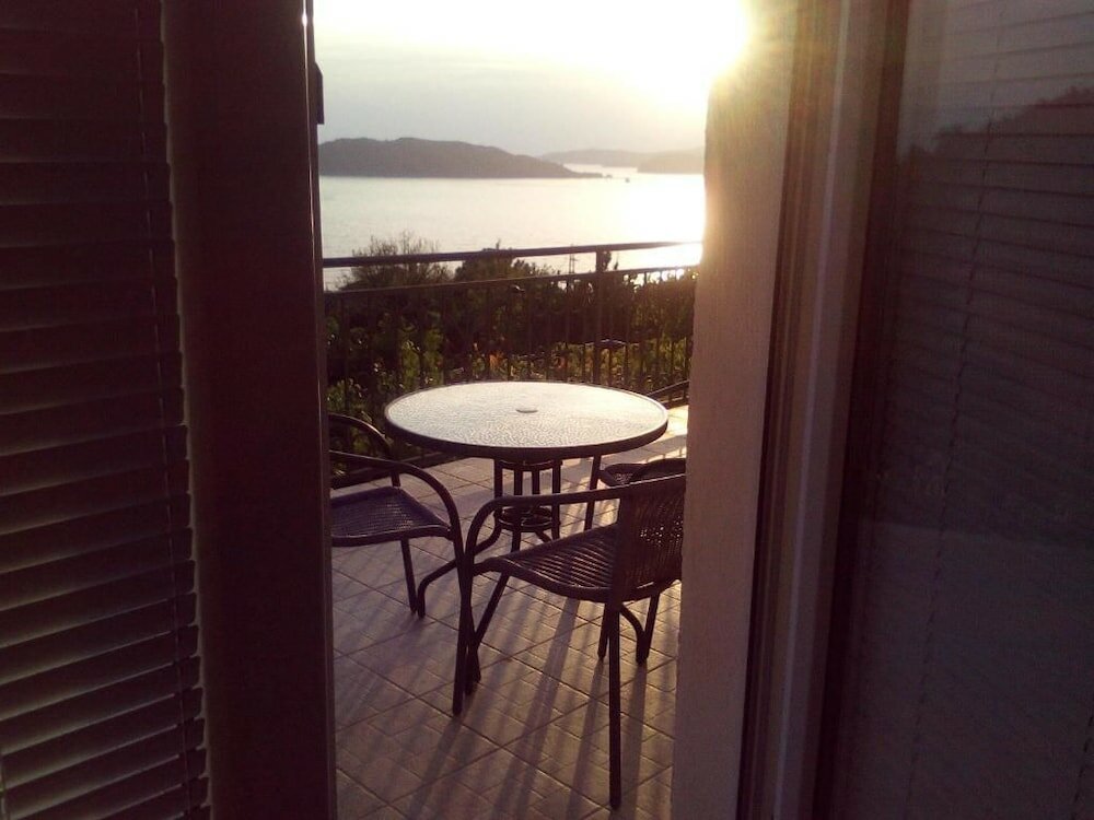 Фото Apartmani Mitrovic Podlicak