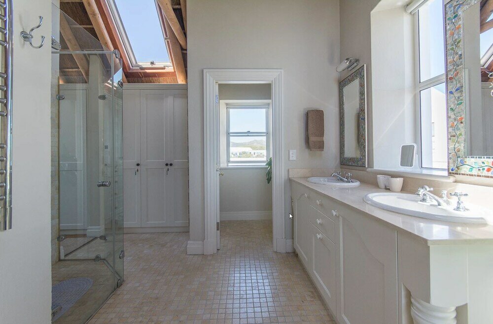 Фото The Beach Villa