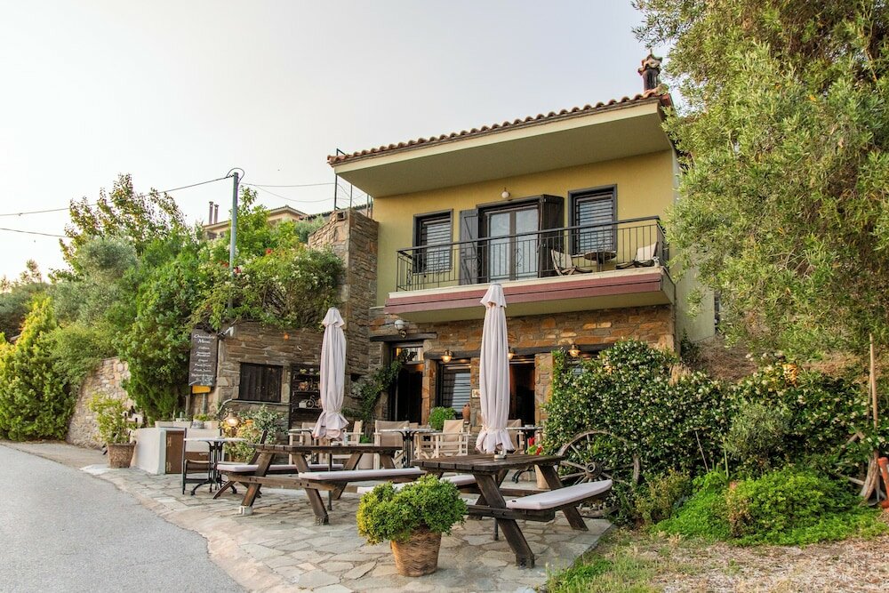 Фото Oreiades Parthenon