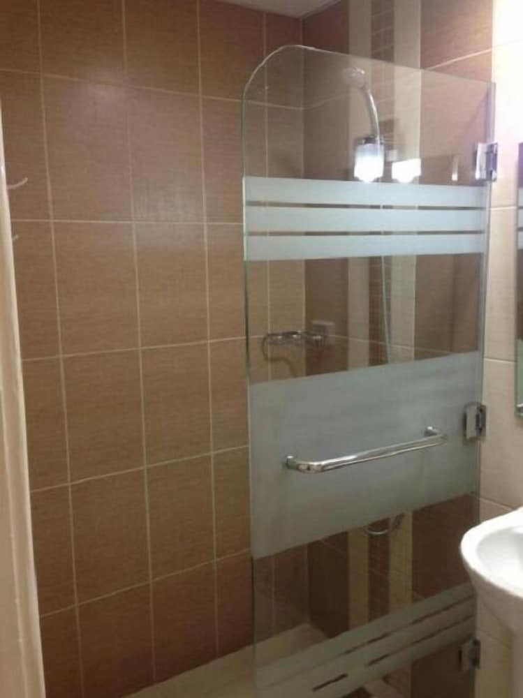 Фото Golden Palace Hotel Apartments