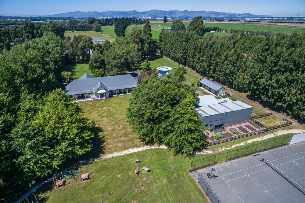 Фото Bond Estate Luxury Accommodation