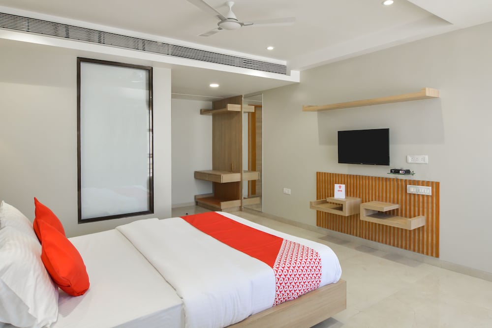 Фото Oyo Flagship 19307 Hotel Season Choice